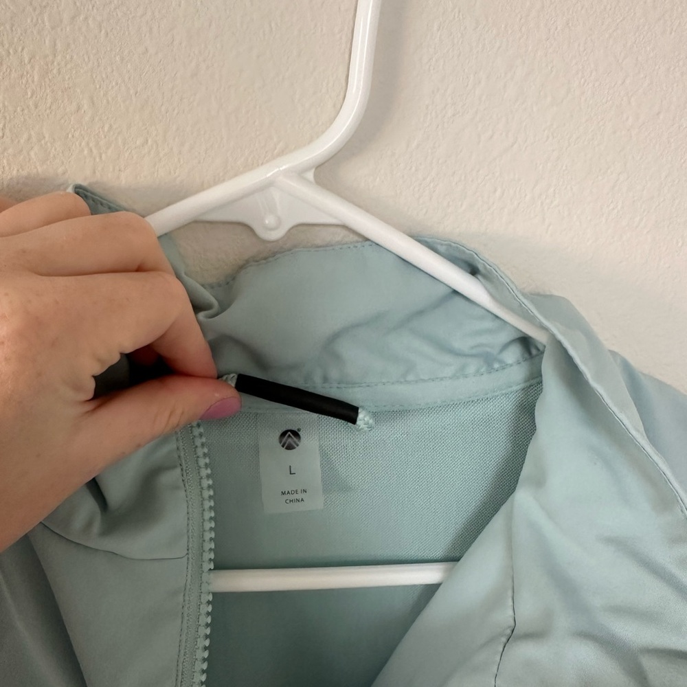 Cute athletic jacket - Picture 8 of 13